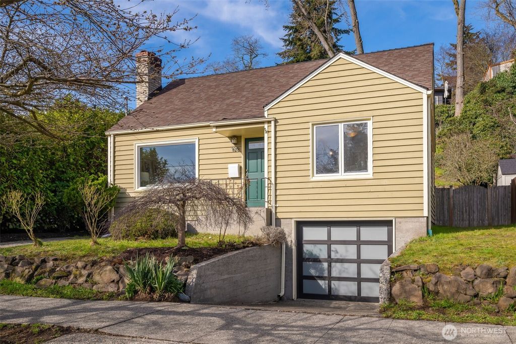 Photo of 126 NW Bowdoin Place, Seattle, WA 98107 (MLS # 2340331)