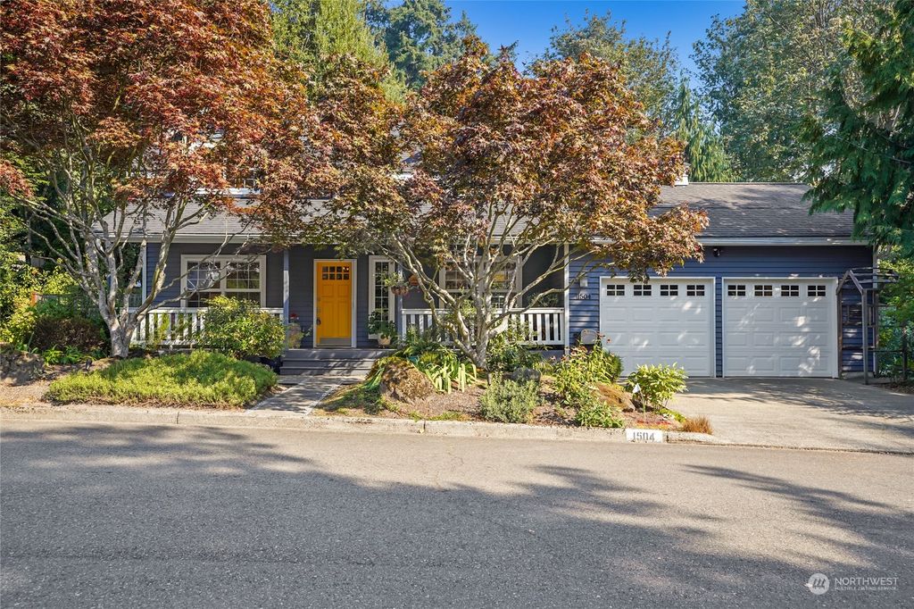 Photo of 1504 7th Street, Kirkland, WA 98033 (MLS # 1998687)