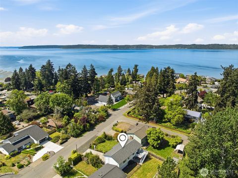 Photo of 30210 30th Avenue SW, Federal Way, WA 98023 (MLS # 2518932)
