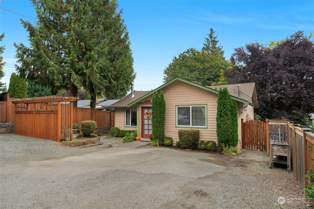 Photo of 16323 Broadway Avenue, Snohomish, WA 98296 (MLS # 2167503)