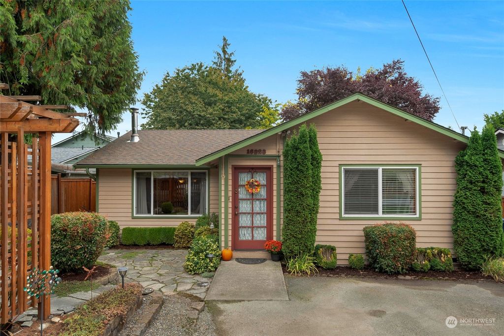 Photo of 16323 Broadway Avenue, Snohomish, WA 98296 (MLS # 2167503)