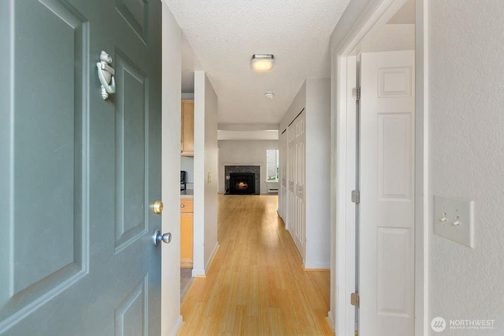 Photo of 23816 12th Place S #401, Des Moines, WA 98198 (MLS # 2518612)