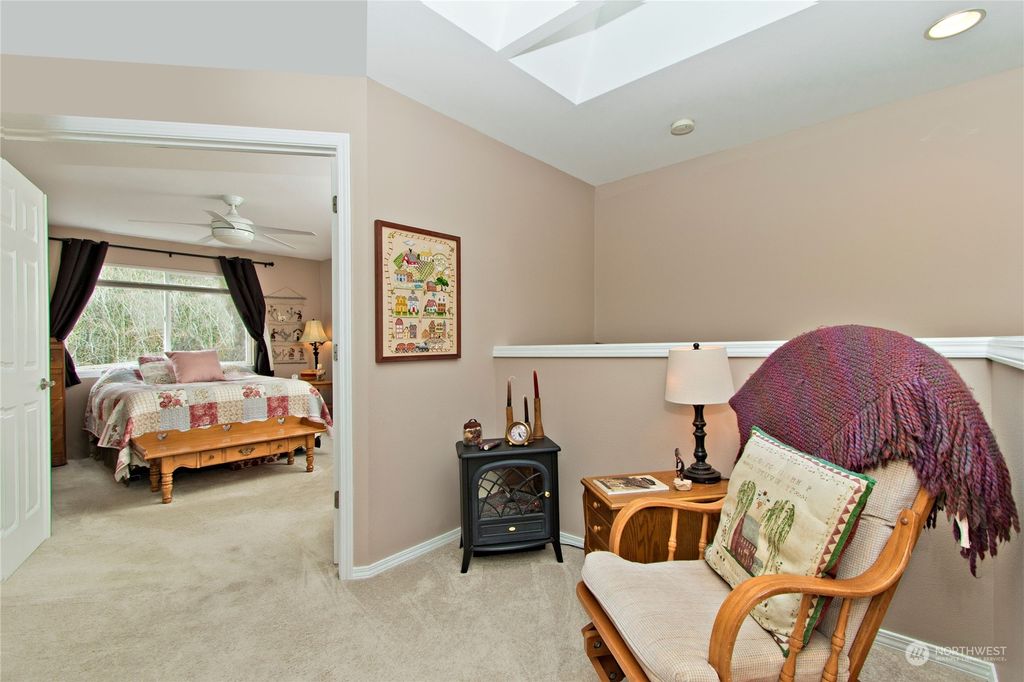 listing image 9368734467342793755
