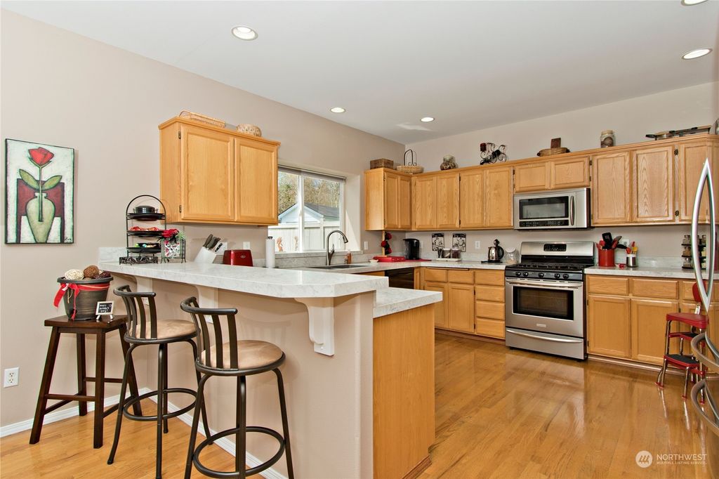 listing image 9365321437173552776