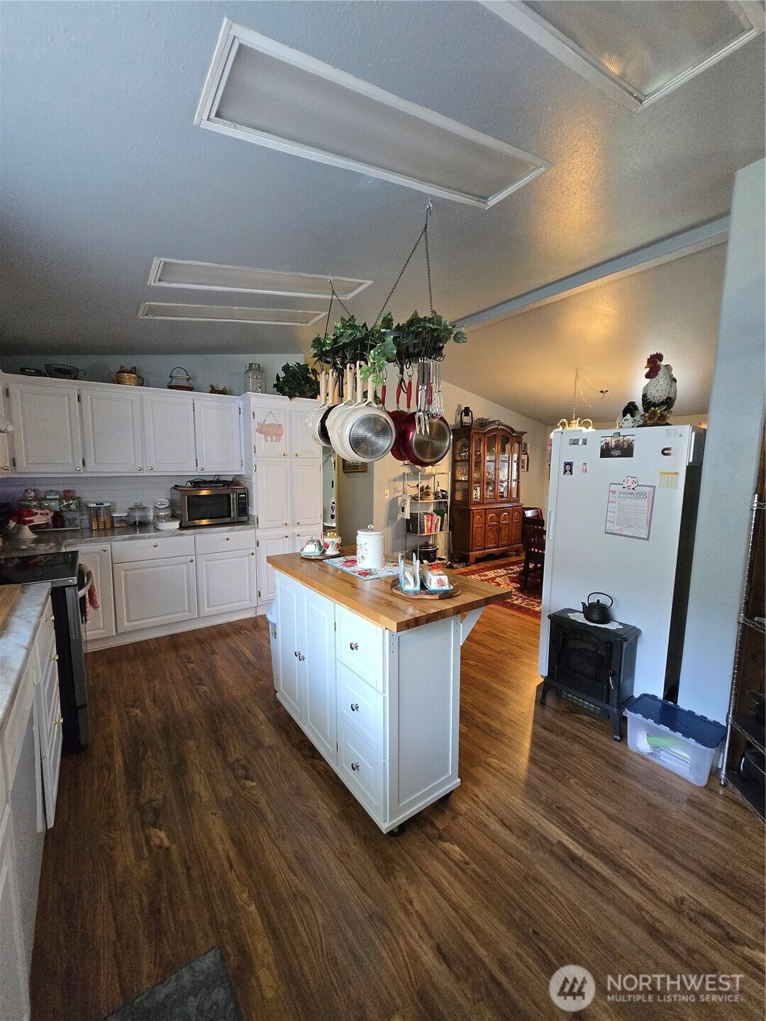 1466 Ferrier Road