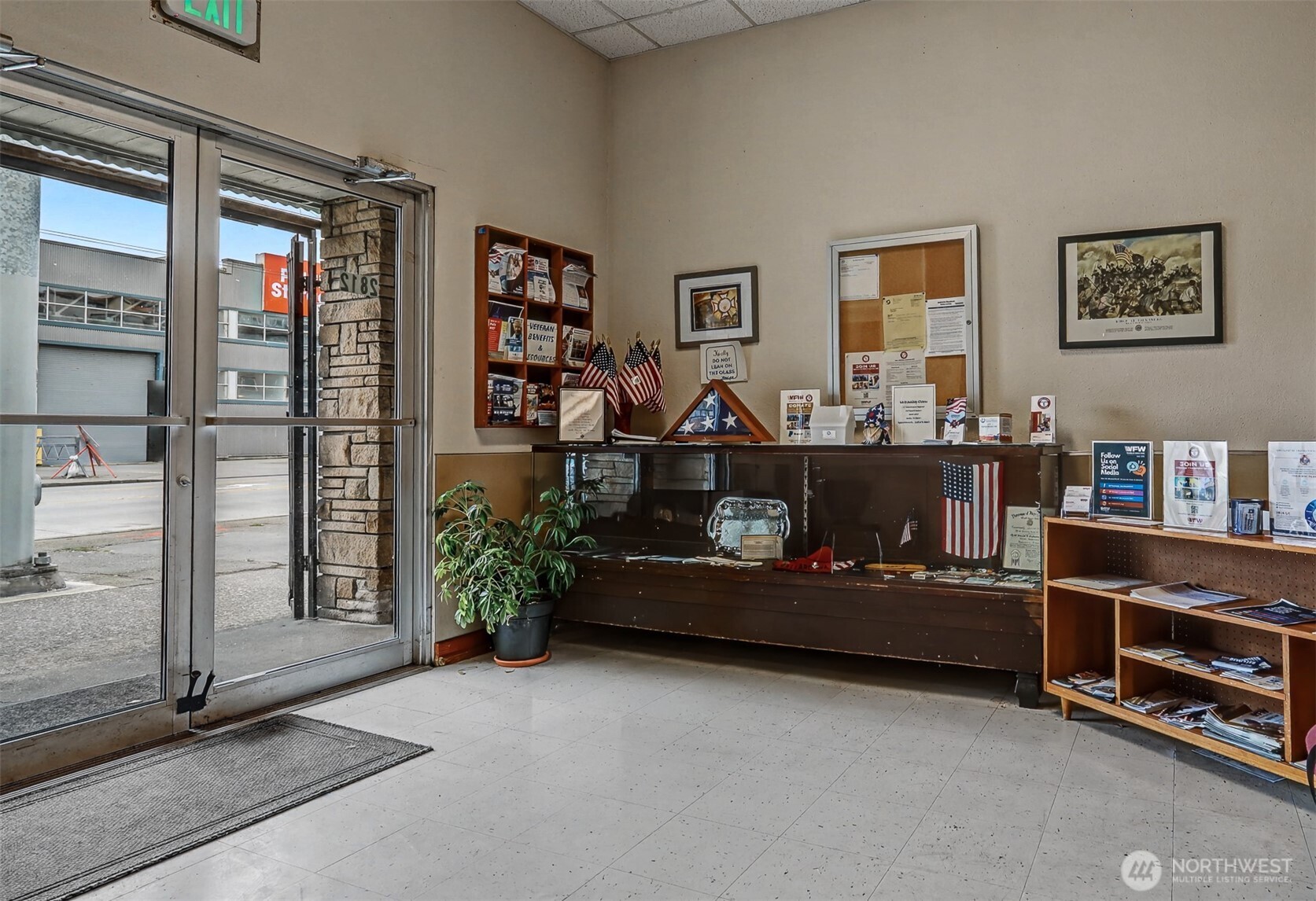 2812 NW Market Street