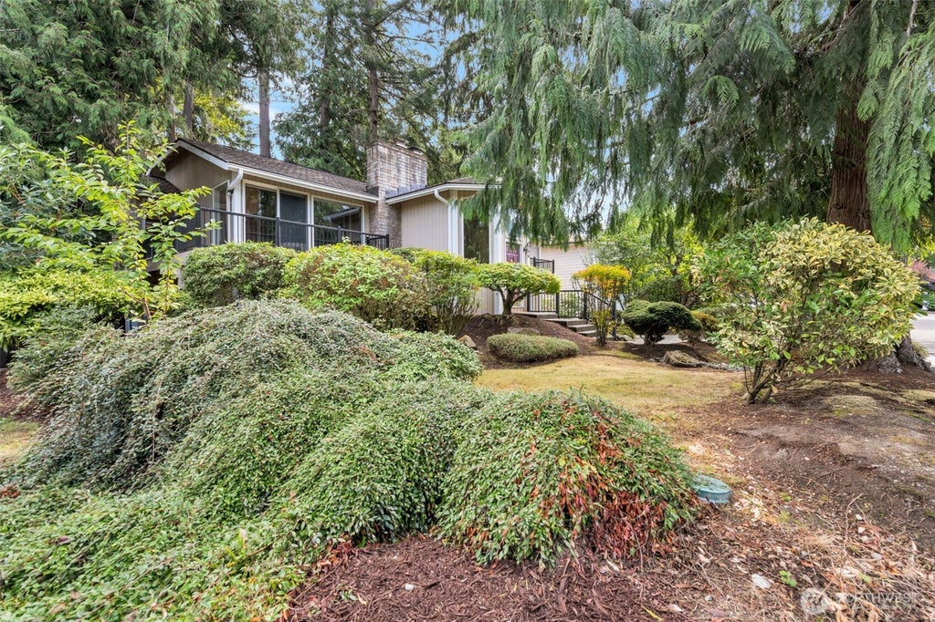 Photo of 4206 187th Place SE, Issaquah, WA 98027 (MLS # 2563910)