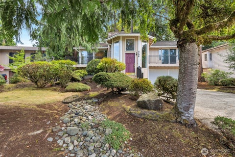 Photo of 4206 187th Place SE, Issaquah, WA 98027 (MLS # 2563910)