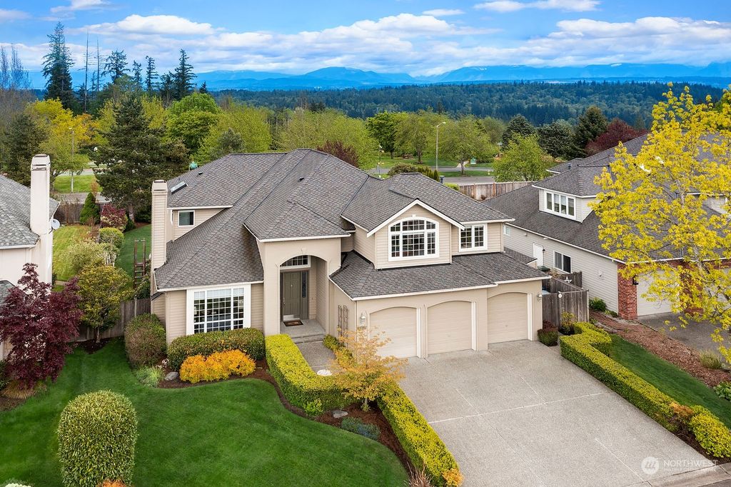 Photo of 2222 275th Court SE, Sammamish, WA 98075 (MLS # 2206448)