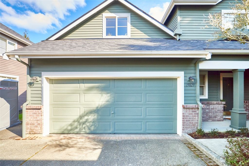 Photo of 15829 NE 95th Way #37, Redmond, WA 98052 (MLS # 2208160)