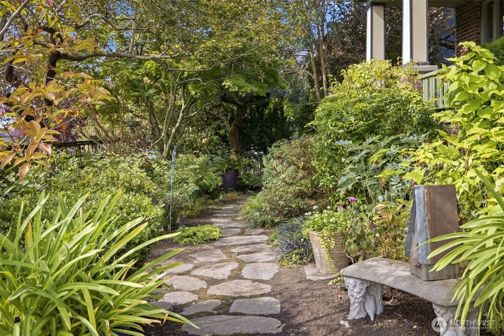 Photo of 6545 Fauntleroy Way SW, Seattle, WA 98136 (MLS # 2576830)