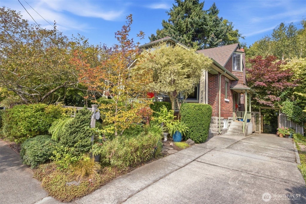 Photo of 6545 Fauntleroy Way SW, Seattle, WA 98136 (MLS # 2576830)