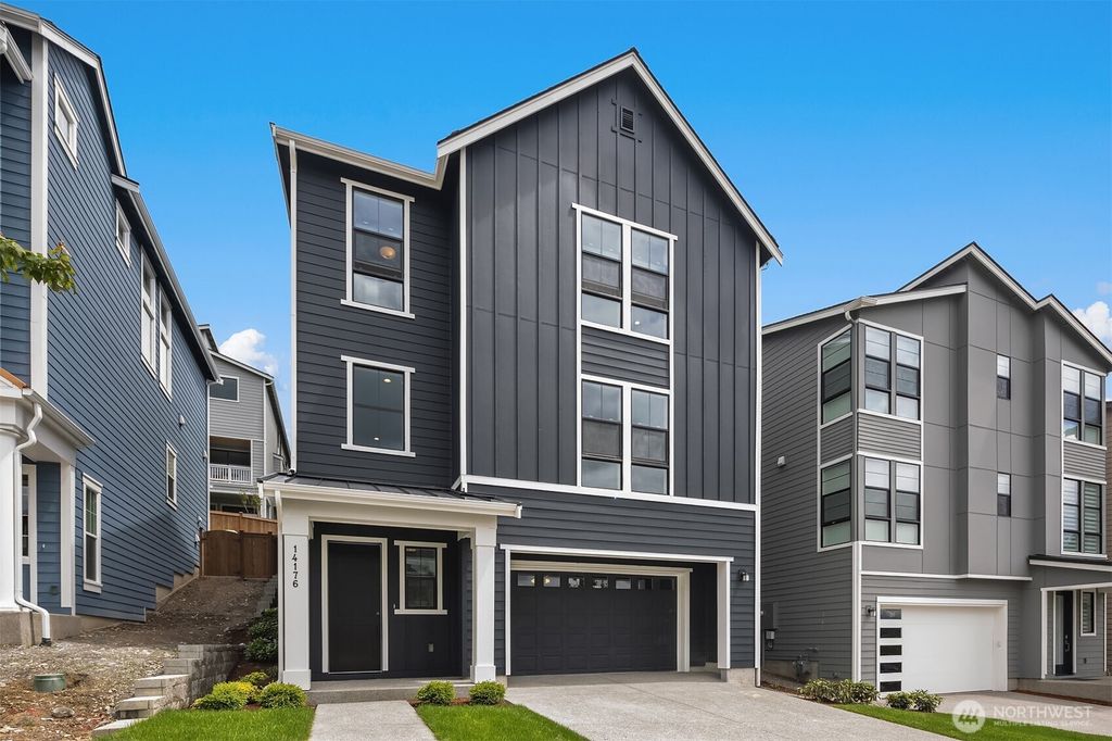 Photo of 14124 Site 399 274th Place NE, Duvall, WA 98019 (MLS # 2336395)