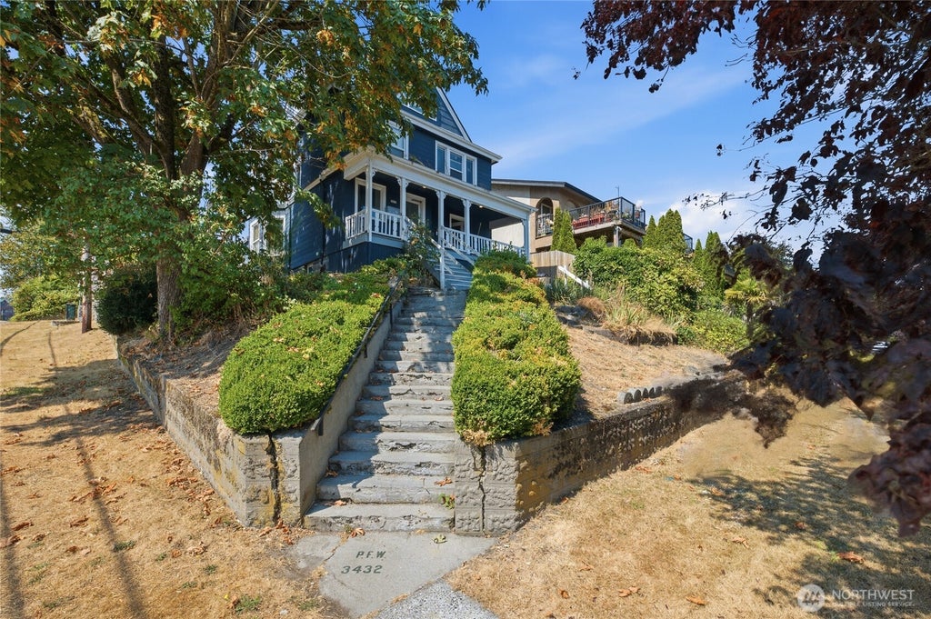 Photo of 3432 Lombard Avenue, Everett, WA 98201 (MLS # 2575389)