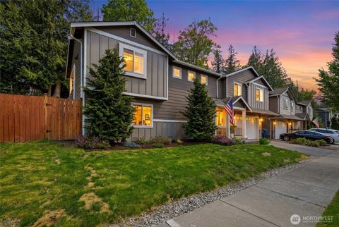Photo of 310 Jeff Street, Mount Vernon, WA 98274 (MLS # 2516729)