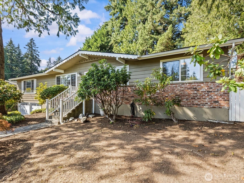 Photo of 10610 NE 190th Street, Bothell, WA 98011 (MLS # 2576362)