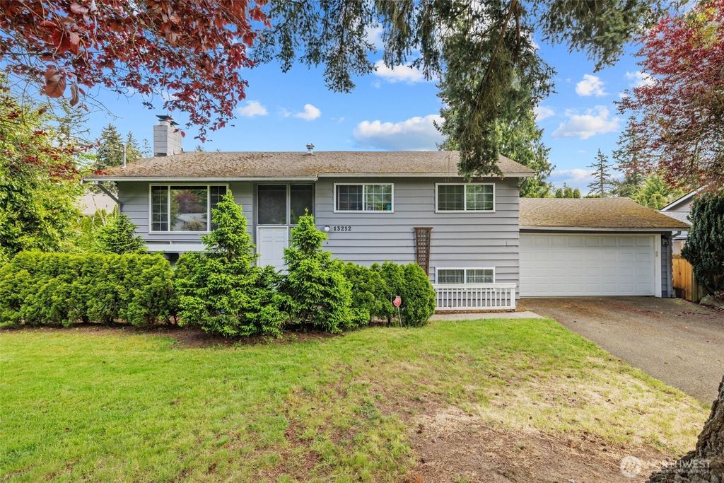 Photo of 13212 100th Place NE, Kirkland, WA 98034 (MLS # 2377941)