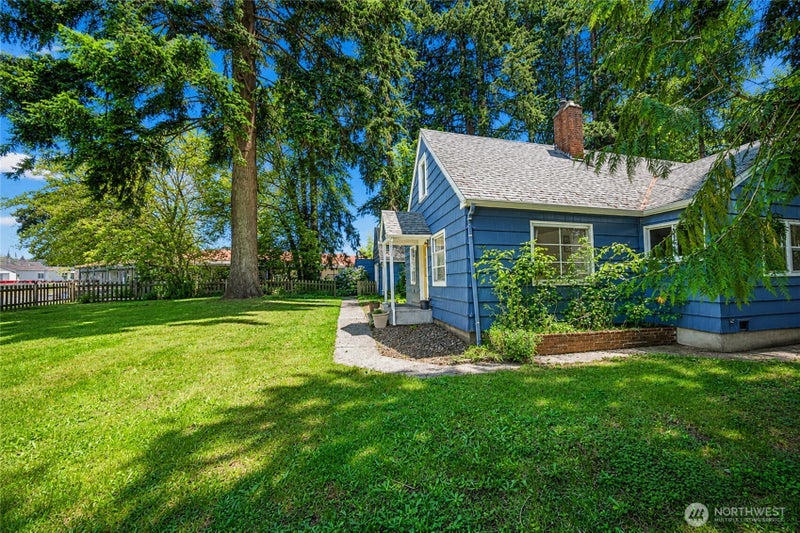 232 Lark Street SW