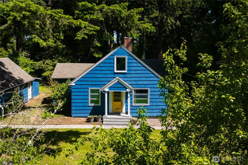 232 Lark Street SW