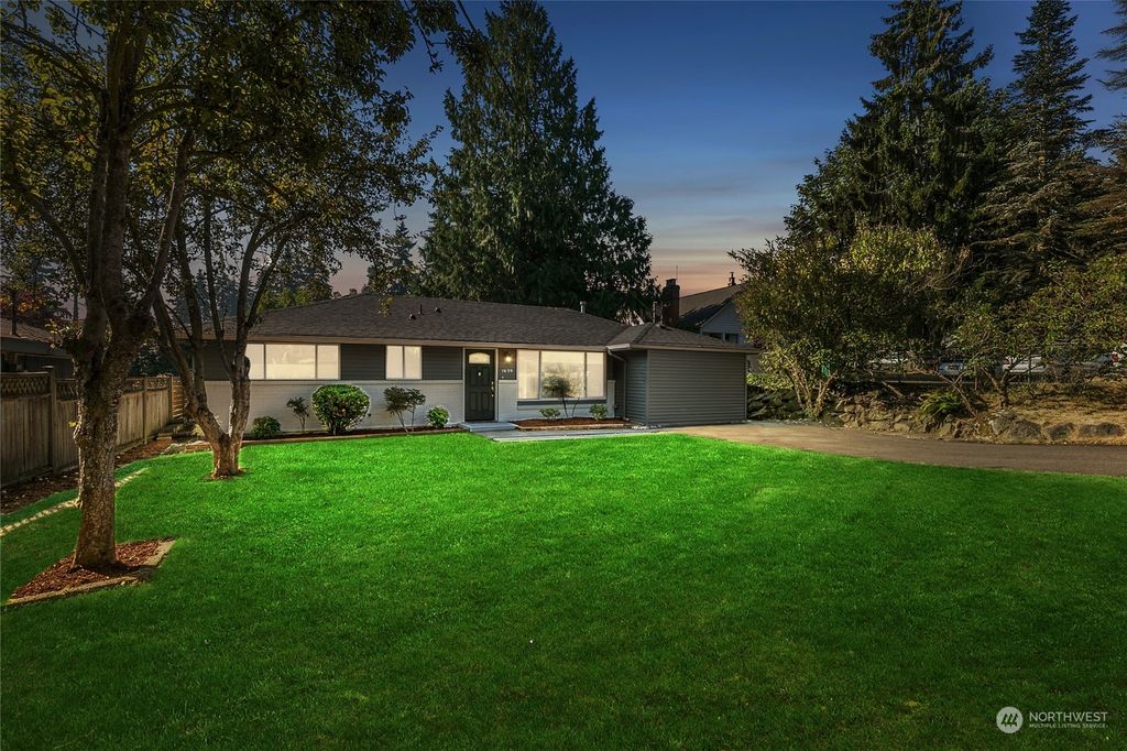 Photo of 1639 N 180th Street, Shoreline, WA 98133 (MLS # 1997616)