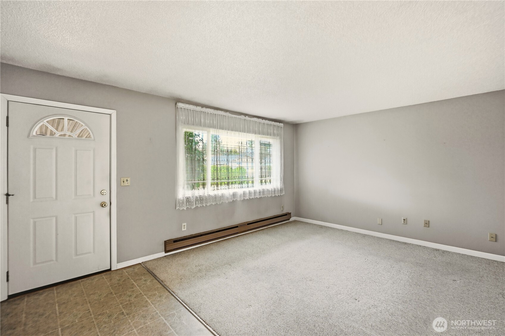708 Marion Lane SE