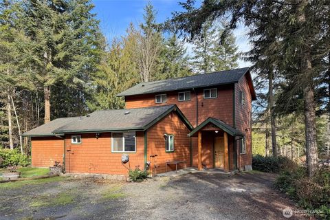 Photo of 131 Robinson Road, Port Angeles, WA 98362 (MLS # 2487857)