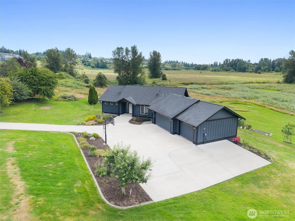 Photo of 7406 100th Street NE, Marysville, WA 98270 (MLS # 2568168)