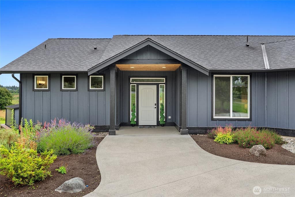 Photo of 7406 100th Street NE, Marysville, WA 98270 (MLS # 2568168)