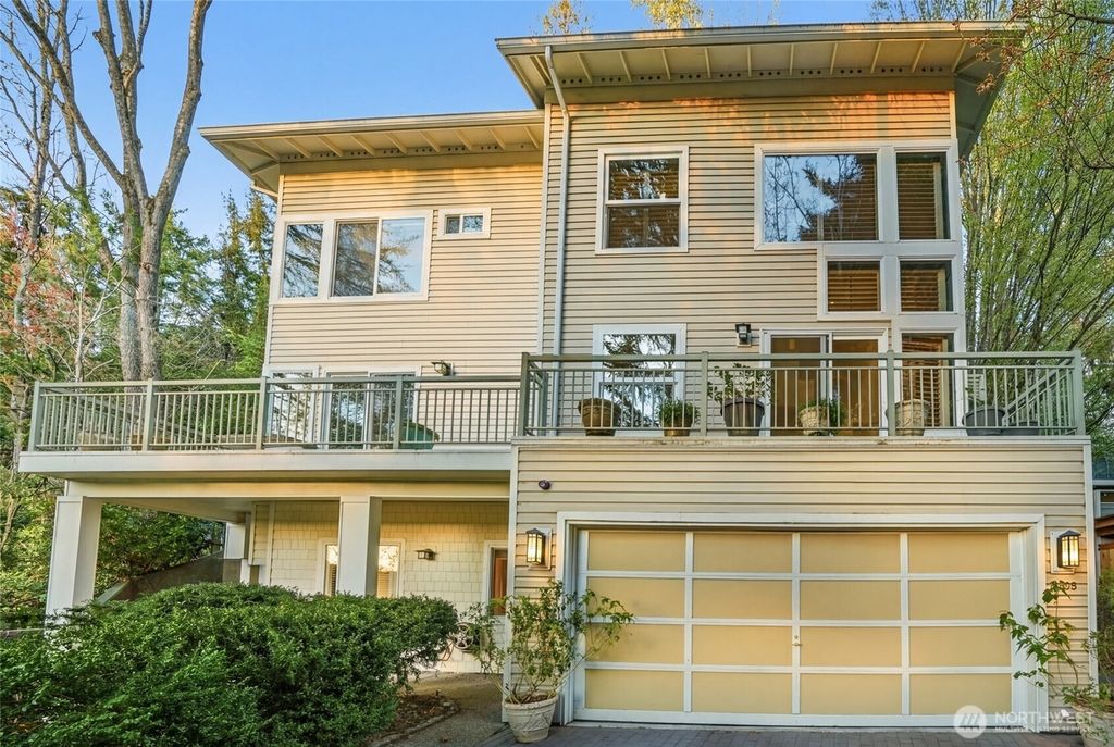 Photo of 4525 47th Avenue S, Seattle, WA 98118 (MLS # 2504594)