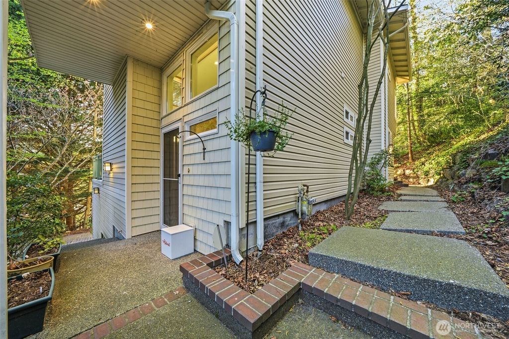 Photo of 4525 47th Avenue S, Seattle, WA 98118 (MLS # 2504594)
