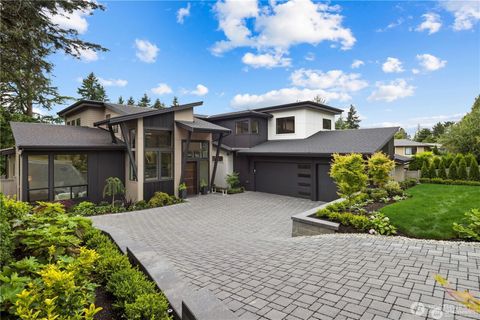 Photo of 5515 108th Avenue NE, Kirkland, WA 98033 (MLS # 2445931)