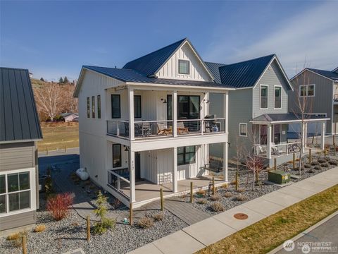 Photo of 117 Bluebell Lane, Chelan, WA 98816 (MLS # 2497460)