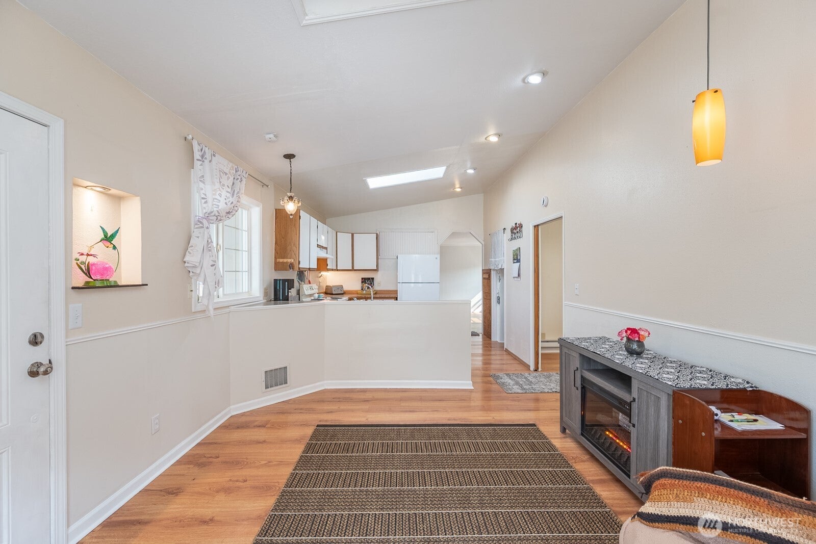 322 3rd Avenue SE