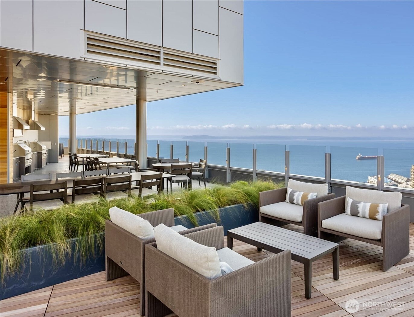 121 Stewart Street 1003