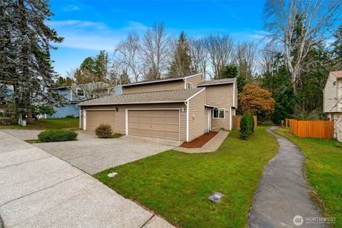 Photo of 13324 NE 138th Pl Pl, Kirkland, WA 98034 (MLS # 2526779)