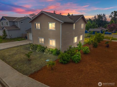Photo of 2204 158th Street Ct E, Tacoma, WA 98445 (MLS # 2530728)