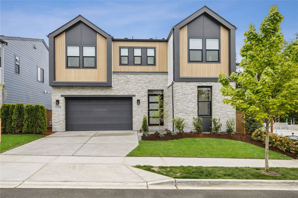 Photo of 13725 SE 85th Street #46, Newcastle, WA 98059 (MLS # 2429489)