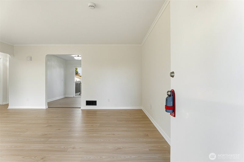 924 E 57th Street