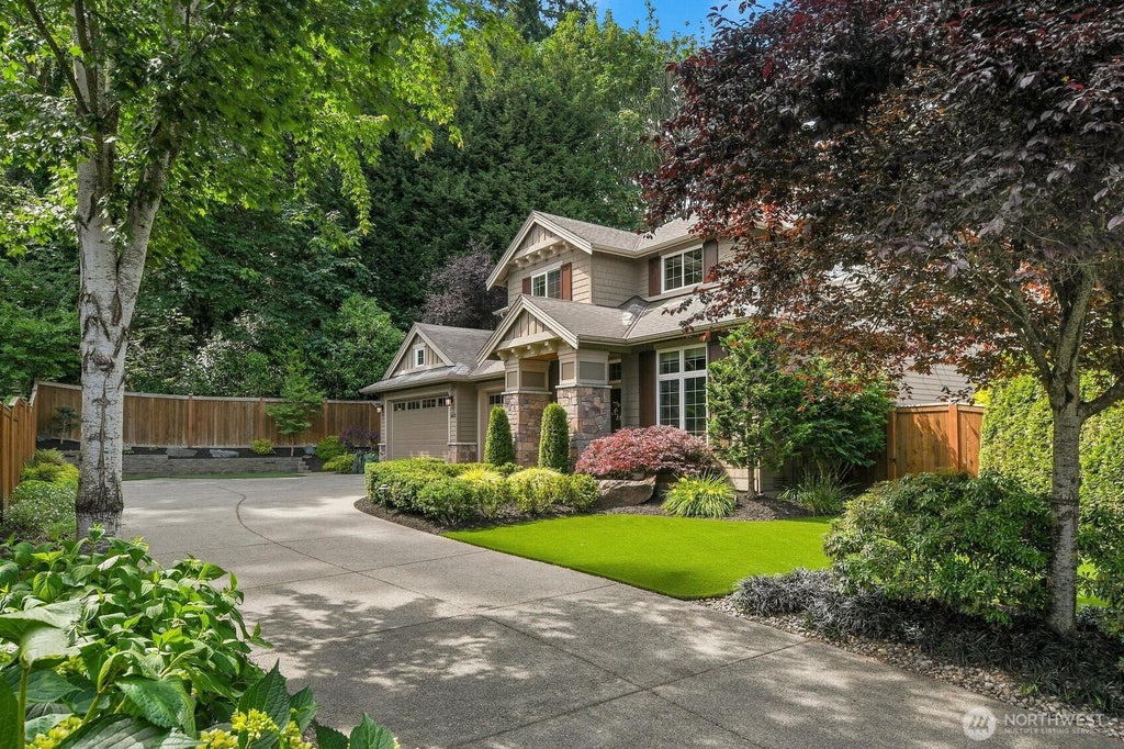 Photo of 14419 131st Place NE, Kirkland, WA 98034 (MLS # 2549988)