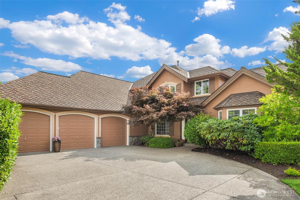 Photo of 27183 SE 26th Place, Sammamish, WA 98075 (MLS # 2568717)