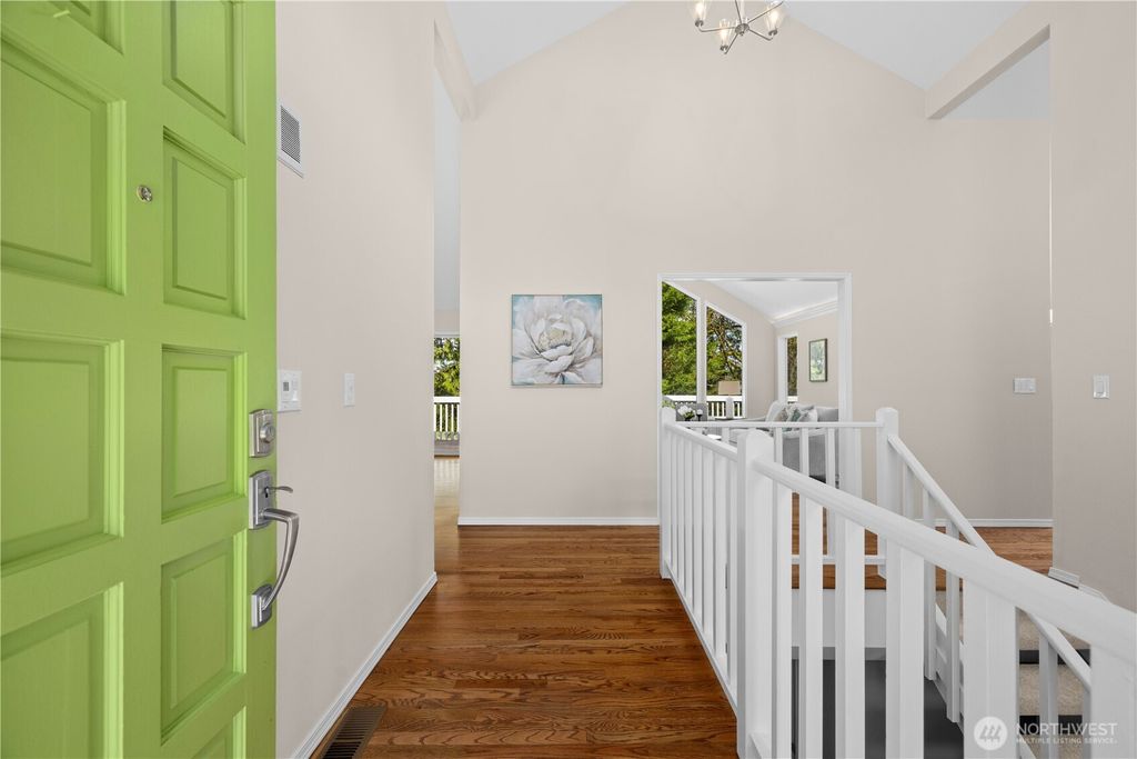 Photo of 2630 NW Oakcrest Drive, Issaquah, WA 98027 (MLS # 2503545)