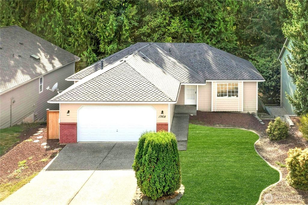 Photo of 17418 Redhawk Drive, Arlington, WA 98223 (MLS # 2431089)