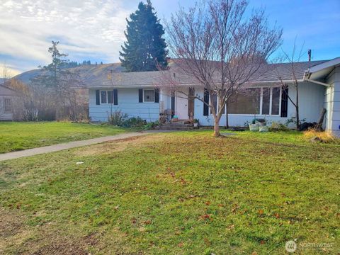Photo of 802 S 5th Street, Dayton, WA 99328 (MLS # 2458991)