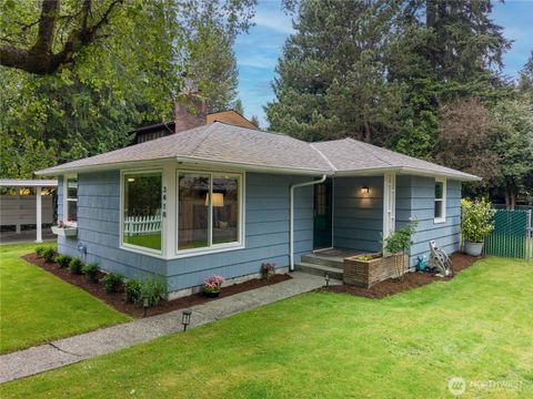 Photo of 3418 NE 156th Street, Lake Forest Park, WA 98155 (MLS # 2524865)