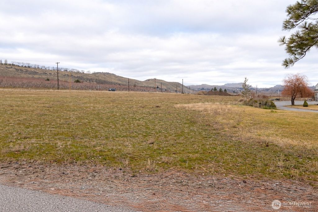 Photo of 0 Chinook Point Lane, Okanogan, WA 98840 (MLS # 2477264)