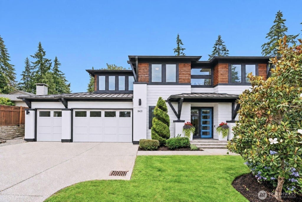 Photo of 8431 SE 39th Street, Mercer Island, WA 98040 (MLS # 2558965)