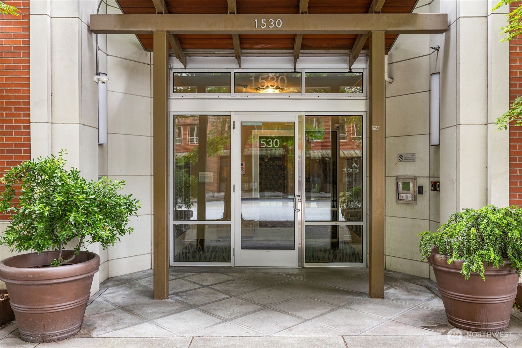 1530 NW Market Street 208