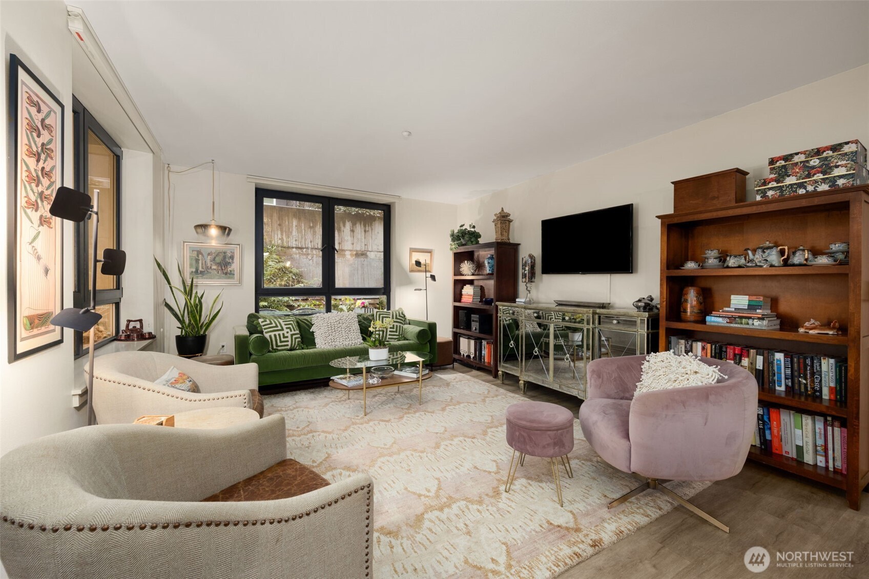 1530 NW Market Street 208