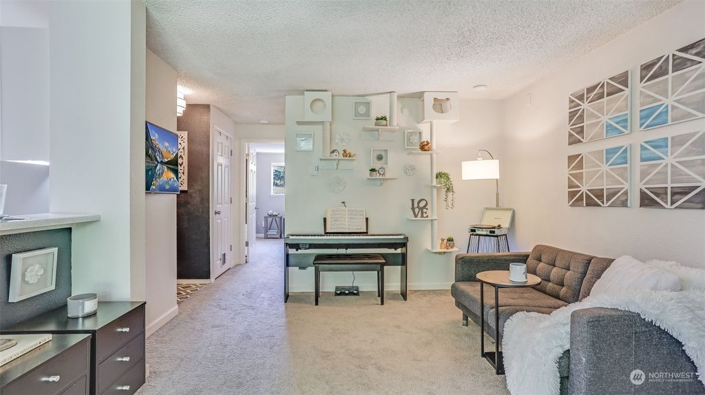 Photo of 412 S 321st Place #A12, Federal Way, WA 98003 (MLS # 2148282)