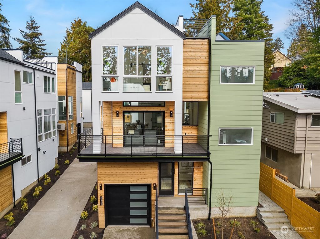 Photo of 2350 NE 90th Street, Seattle, WA 98115 (MLS # 2047540)